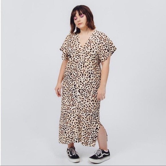 SIDIA Linen Caftan Muumuu - Picture 8 of 9